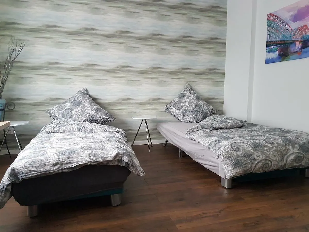 Apartment Ferienwohnung Alt-Refrath Bergisch Gladbach